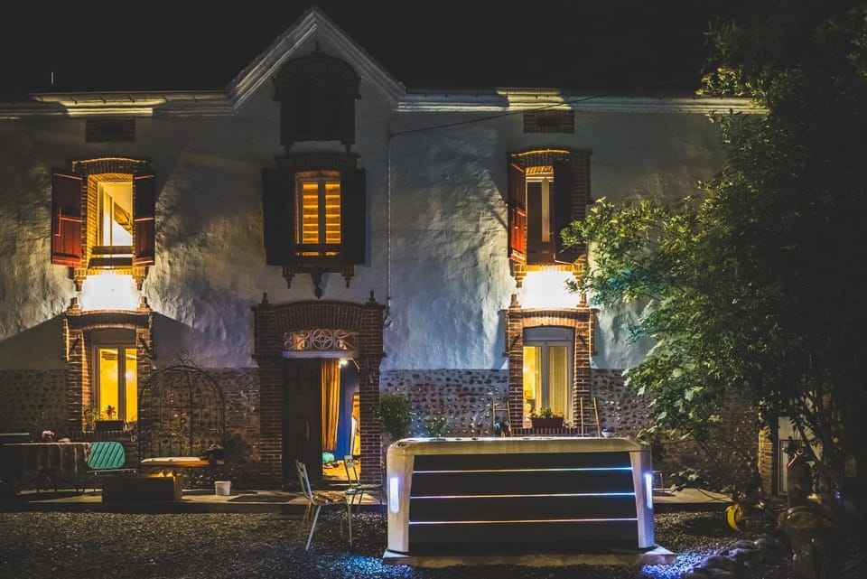 Property building, Spa and wellness centre/facilities