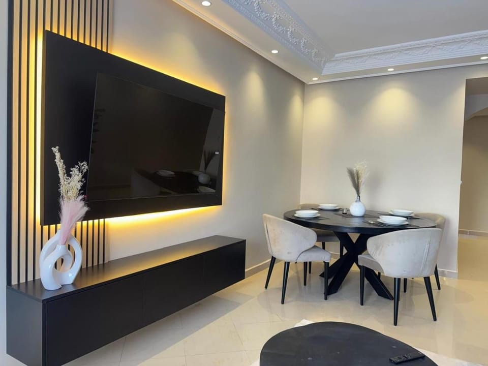 Modern 3BR mall and sea view Apartment in Tangier