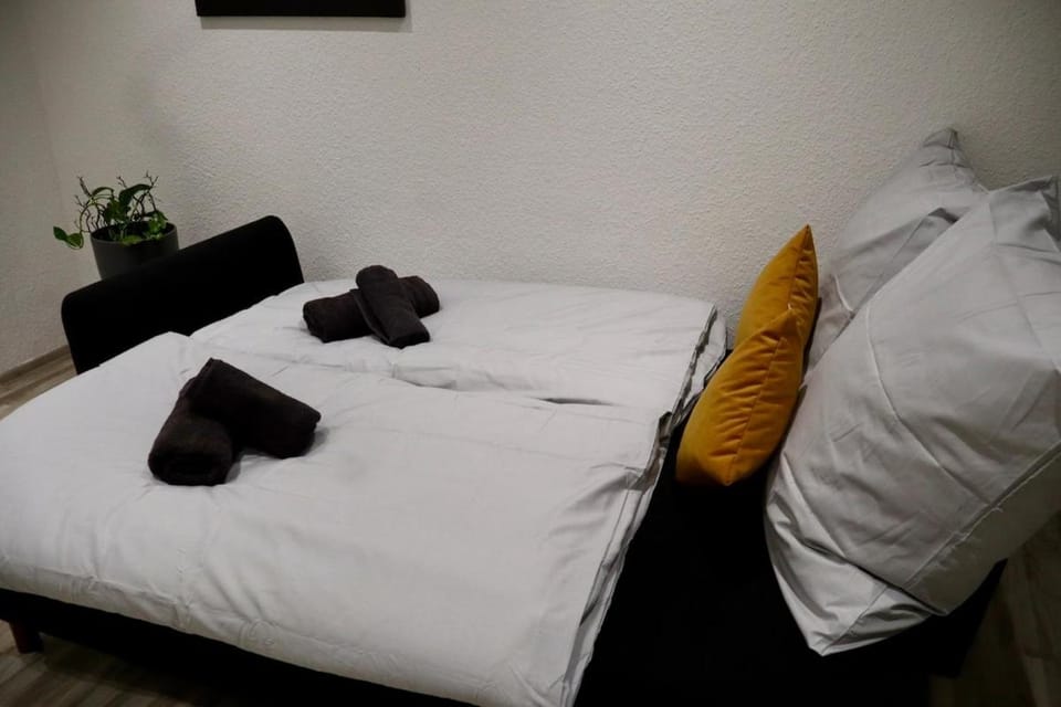 Premium - Reihenmittelhaus - 5 Min zur City & Hbf Villa in Mönchengladbach