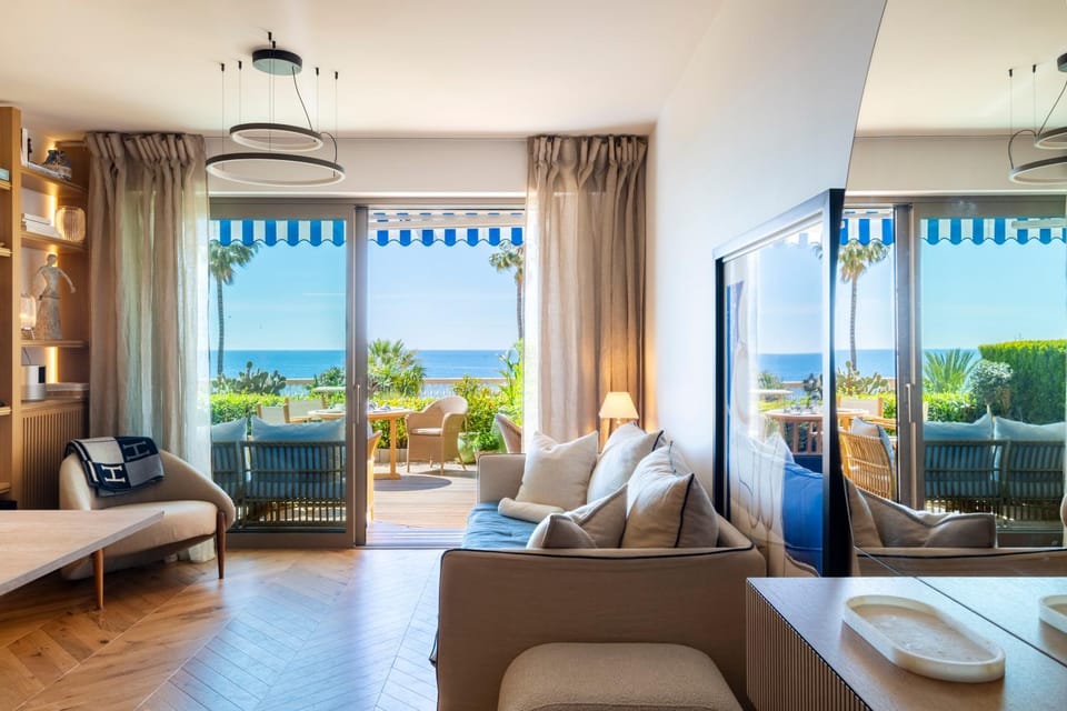 Suquet Vue Mer Apartment in Cannes