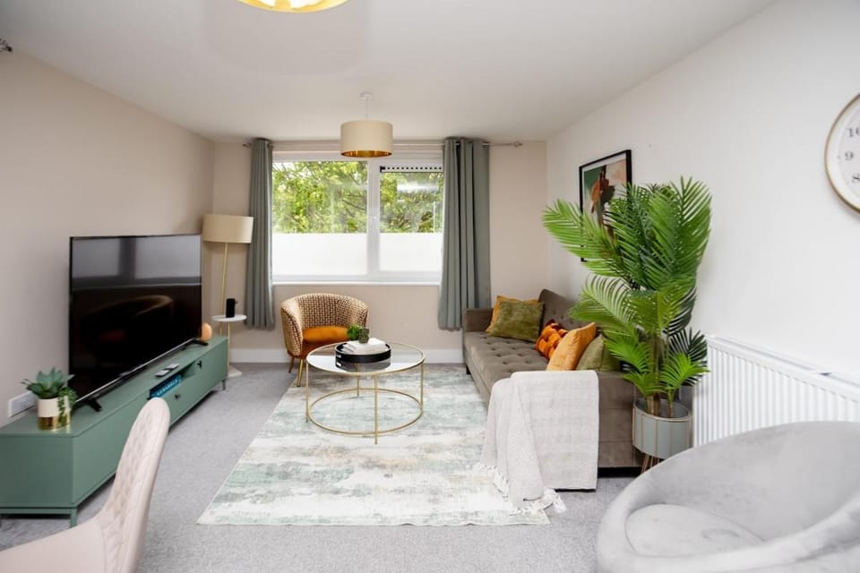 No 5 Saxon Court Apartment in Sittingbourne