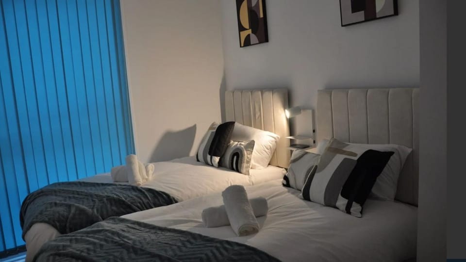 2 bedroom apt- Central MK- The Hub Apartment in Milton Keynes
