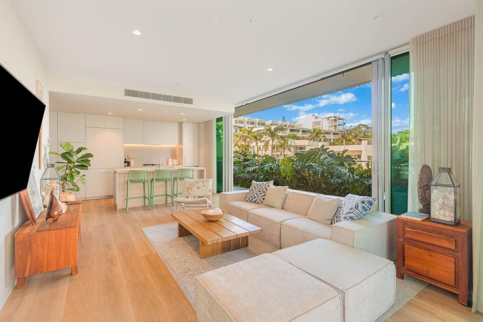 Miles at Kirra Point 204 Apartment in Tweed Heads