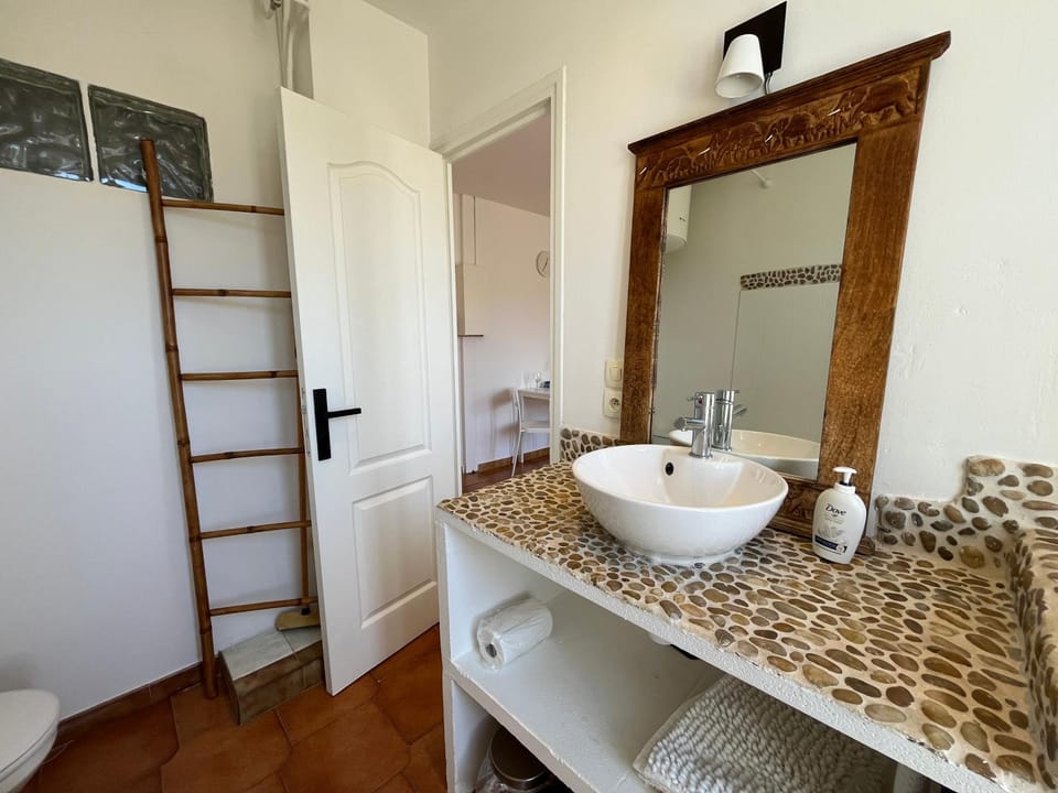 Bright & quiet haven - Private parking - Sea Apartment in La Seyne-sur-Mer