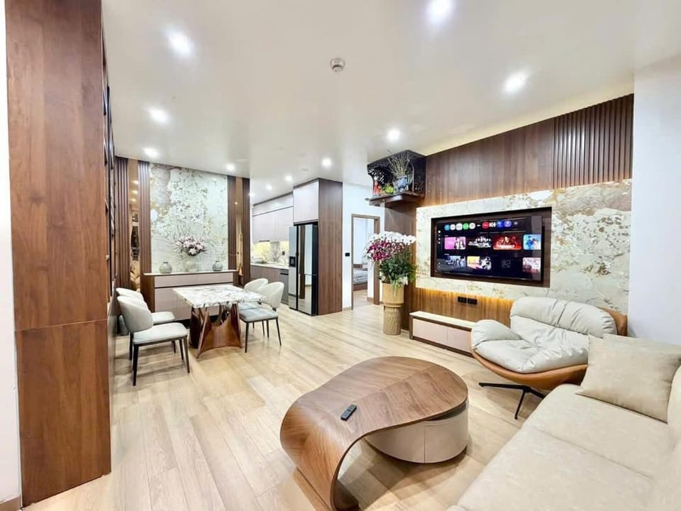 Communal lounge/ TV room, TV and multimedia, Living room, Photo of the whole room, Seating area, group of guests, group of guests, minibar