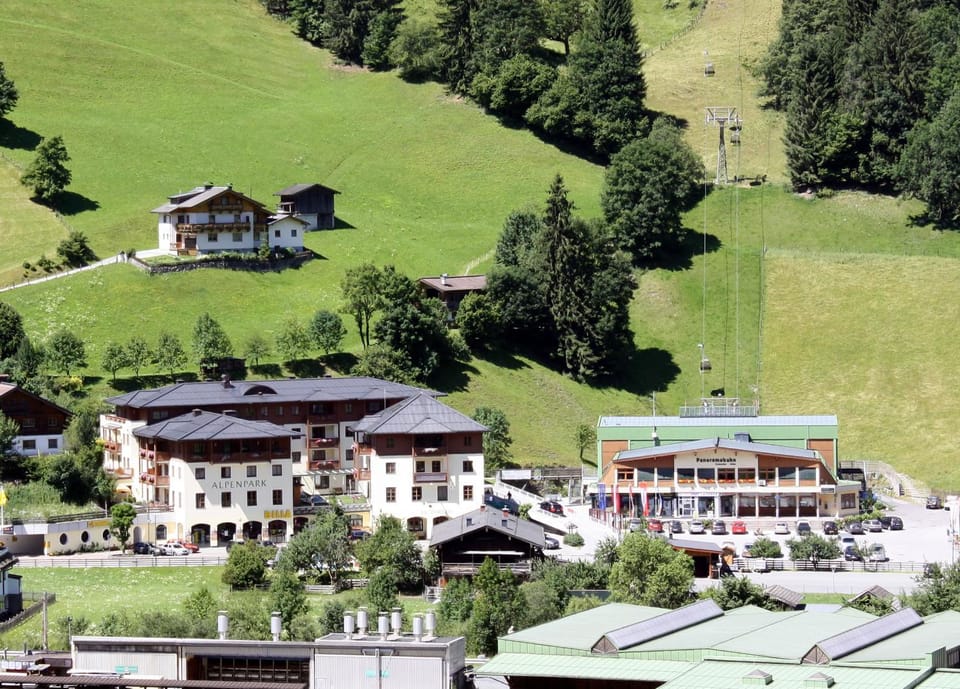 Property building, Spring, Bird's eye view
