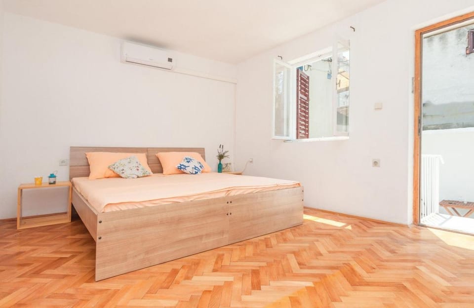 Charming old stone house Apartment in Split