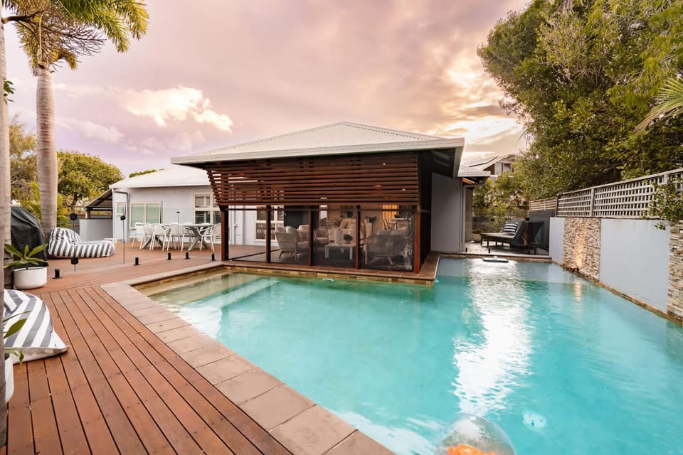 Property building, Pool view, Swimming pool