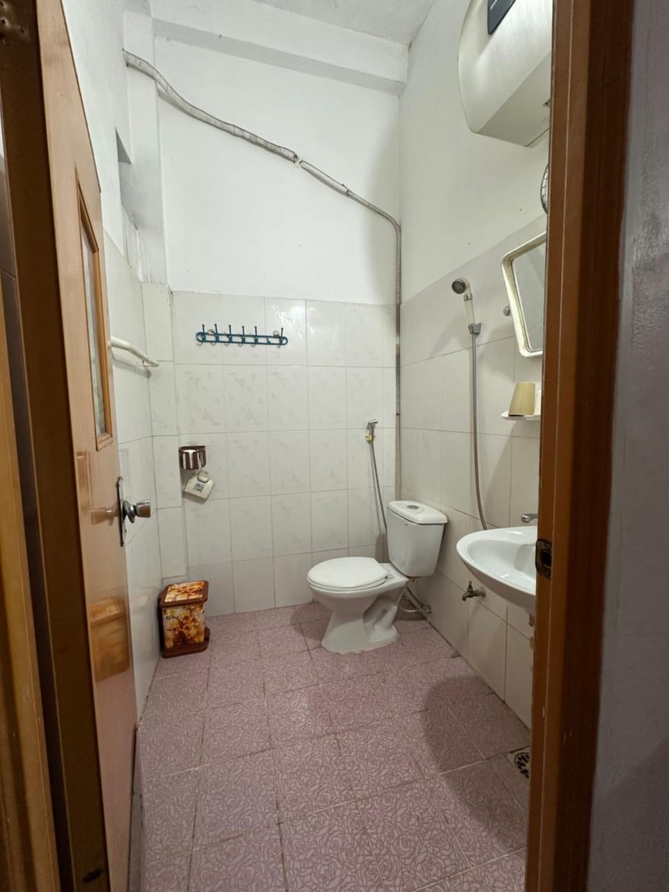 Nhà nghỉ Cương Phượng Bed and Breakfast in Vietnam