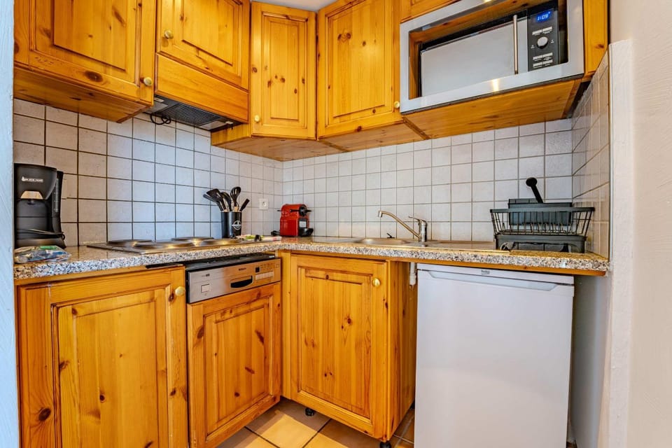 Mountain-View with Ski-In ski Out Stay Apartment in Les Allues