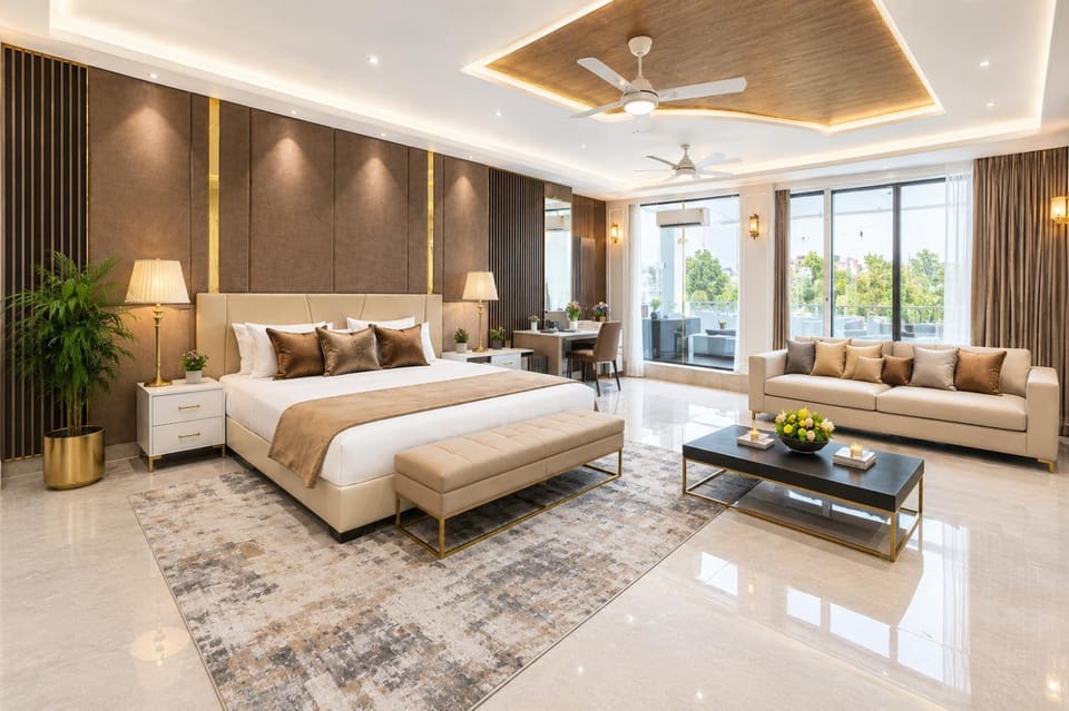Bed, Photo of the whole room, Seating area, Bedroom