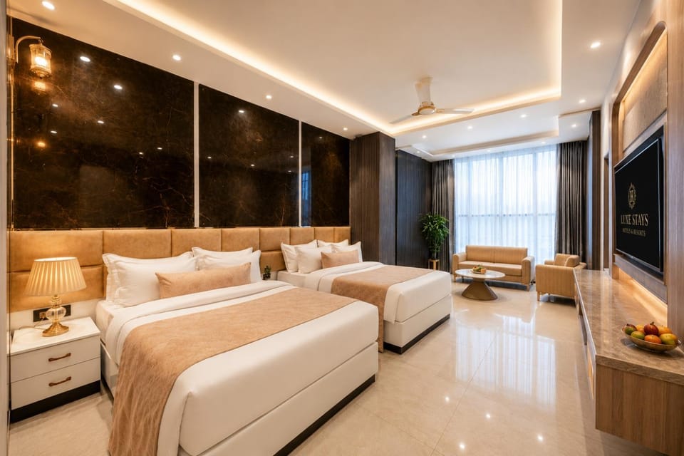 Bed, TV and multimedia, Photo of the whole room, Seating area, Bedroom
