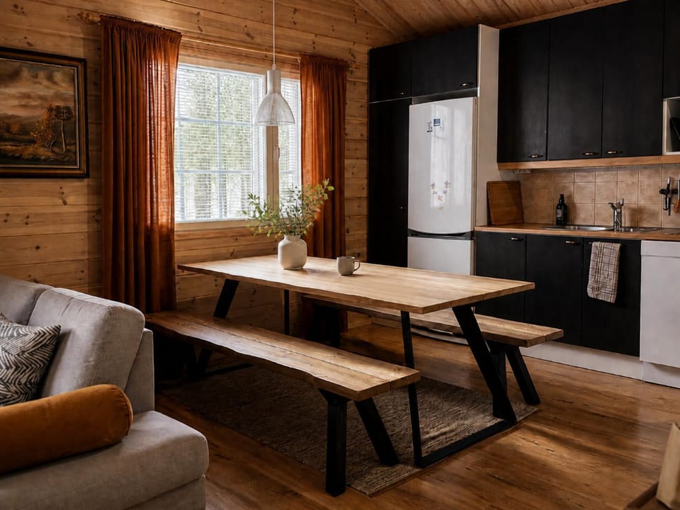 Kitchen or kitchenette, Dining area, oven, stove