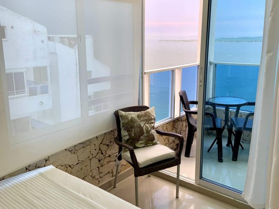 TV and multimedia, Photo of the whole room, Bedroom, Sea view