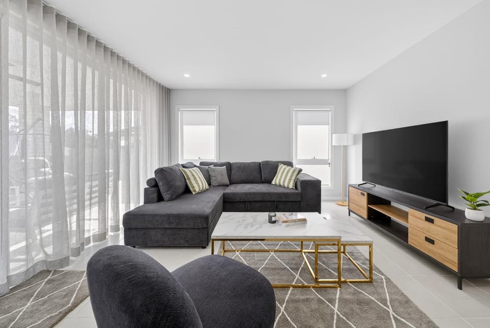 Huntlee Hideaway | 5BR Stay at Hunter Region House in North Rothbury