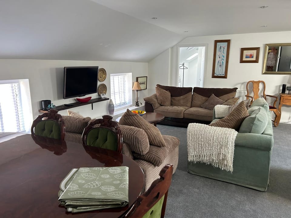 Drovers - Traditional pub with accommodation Llanelli Apartment in Wales