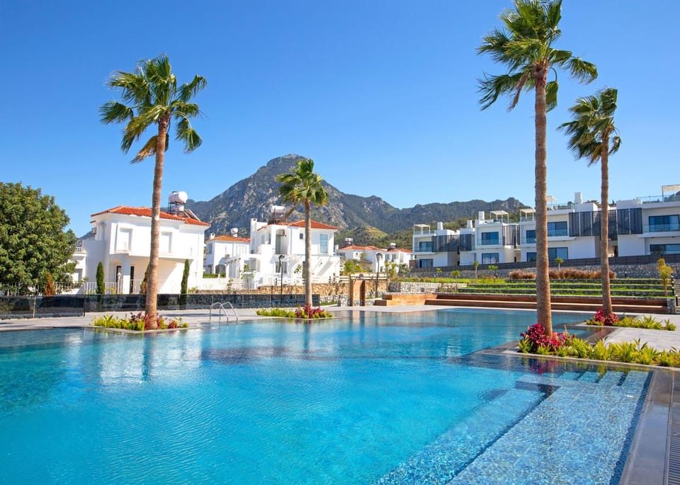 Property building, Nearby landmark, Spring, Day, Natural landscape, Mountain view, Pool view, Swimming pool, Swimming pool, sunbed