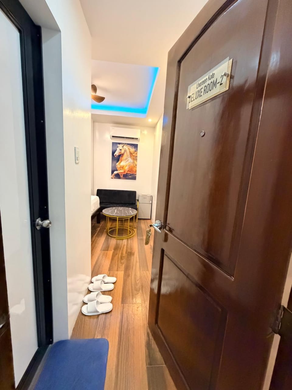 Manatad Transient Deluxe Room 2 Bed and Breakfast in Caraga