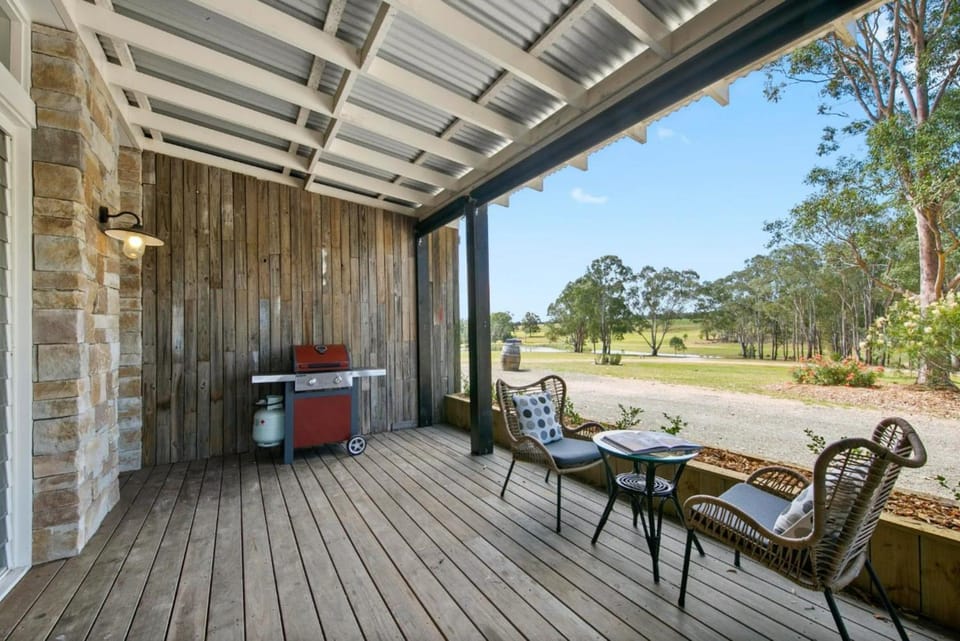 Block Eight Estate Vineyard View Villa House in New South Wales