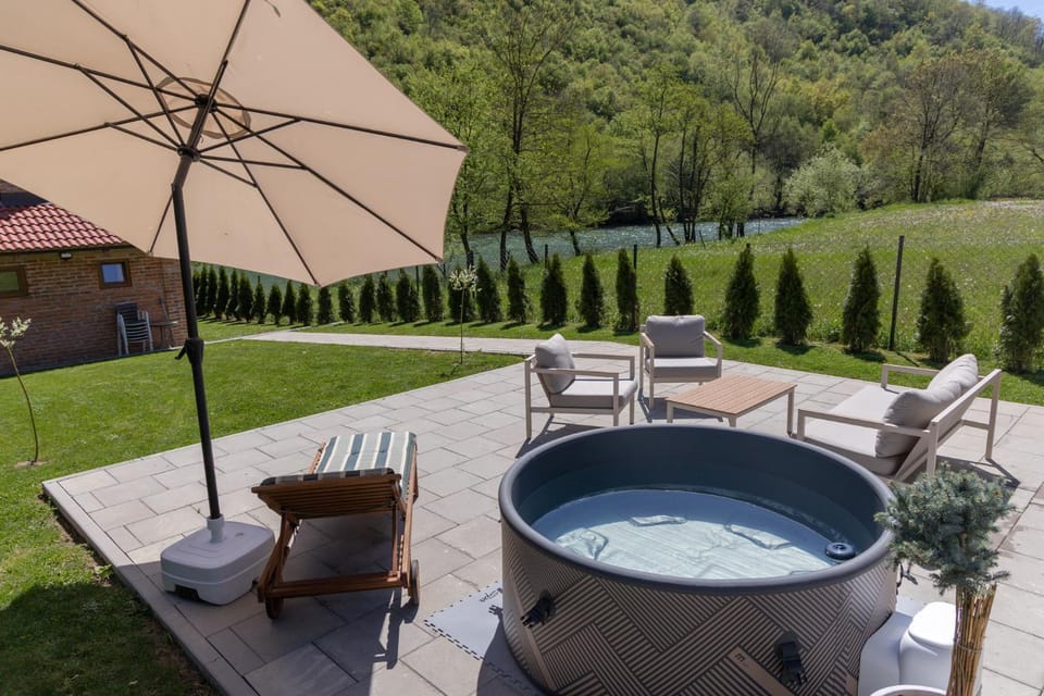 Hot Tub, Spa and wellness centre/facilities
