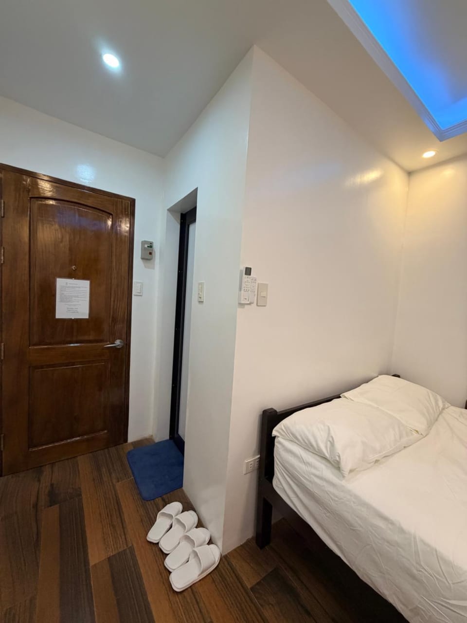 Manatad Transient Deluxe 3 Bed and Breakfast in Caraga