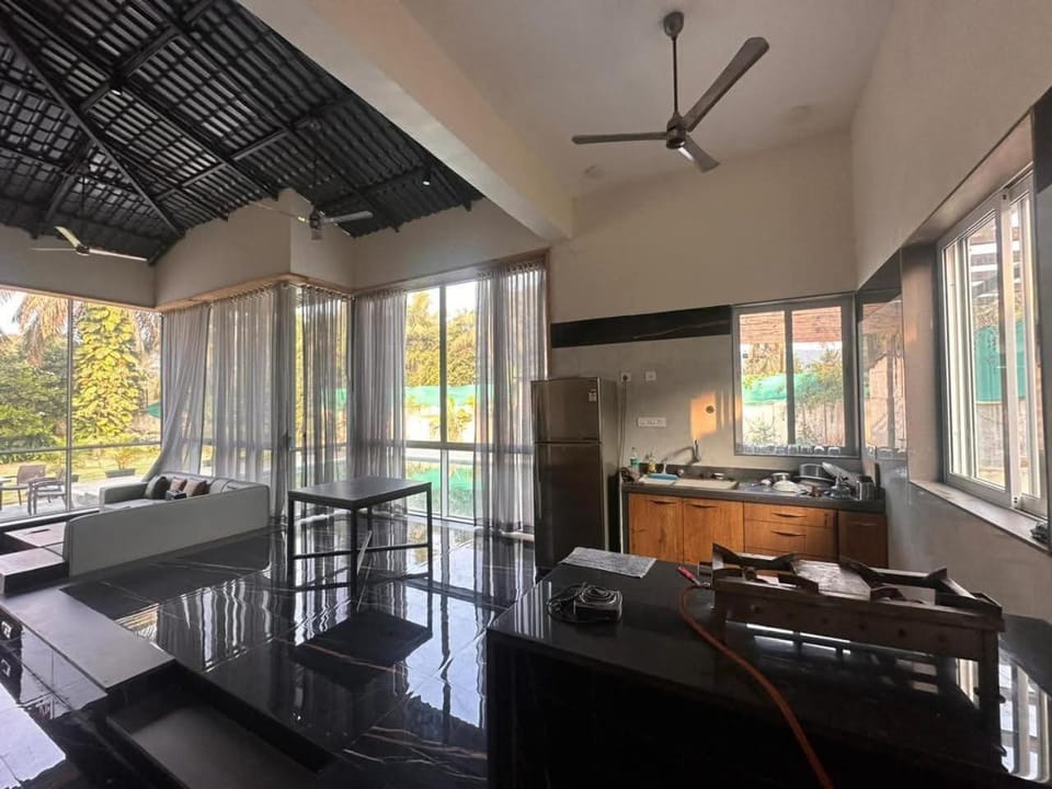 shreeraj farms Villa in Thane