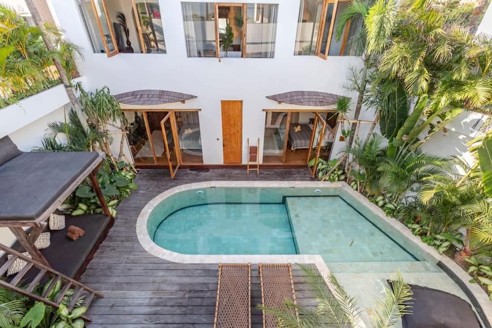 Lovely 4BR Villa Rooftop Sunset - Seminyak House in North Kuta