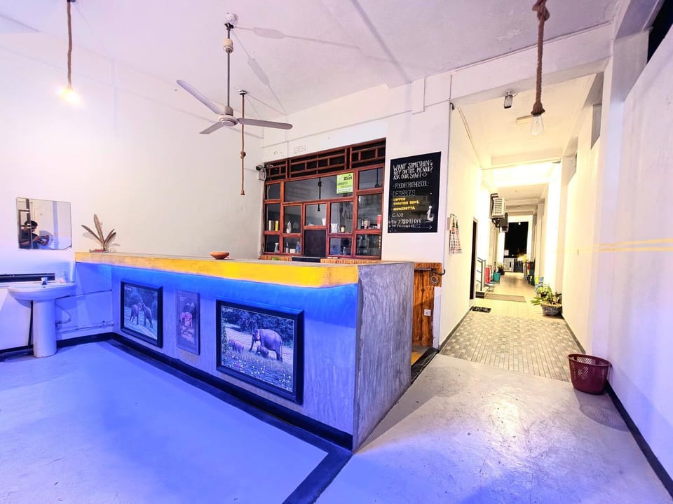 Yellow bay inn Bed and Breakfast in Sri Lanka