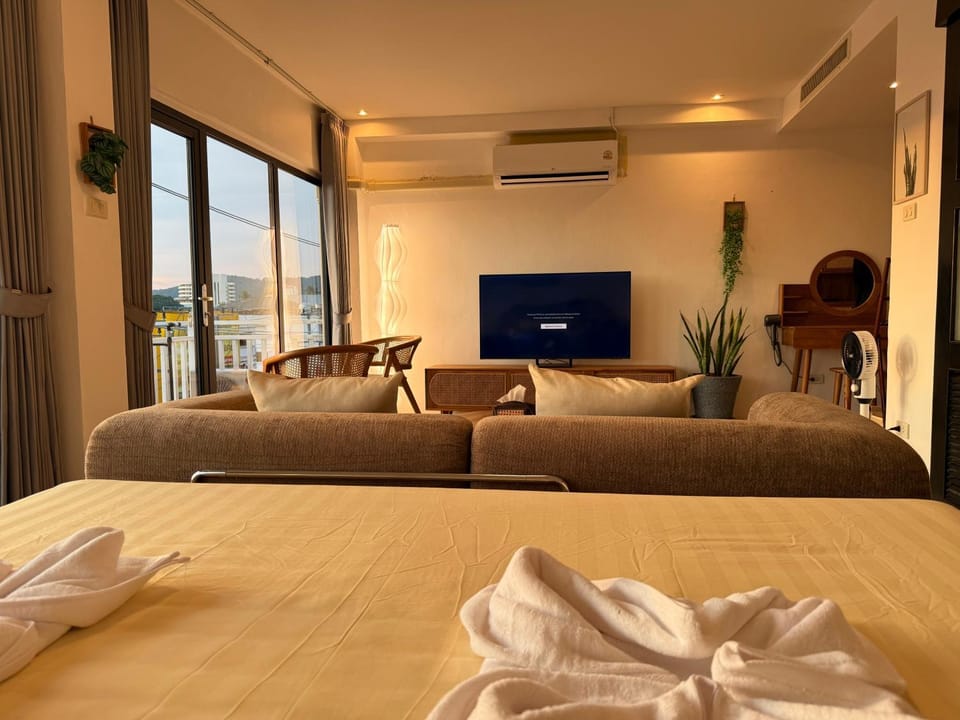 Mr Oh in Phuket Karon Vacation rental in Phuket