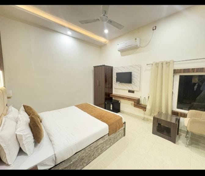 Triveni international Varanasi Hotel in Varanasi