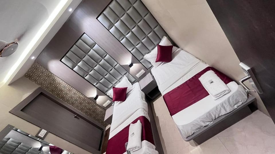 Hotel Abrol Hotel in Mumbai