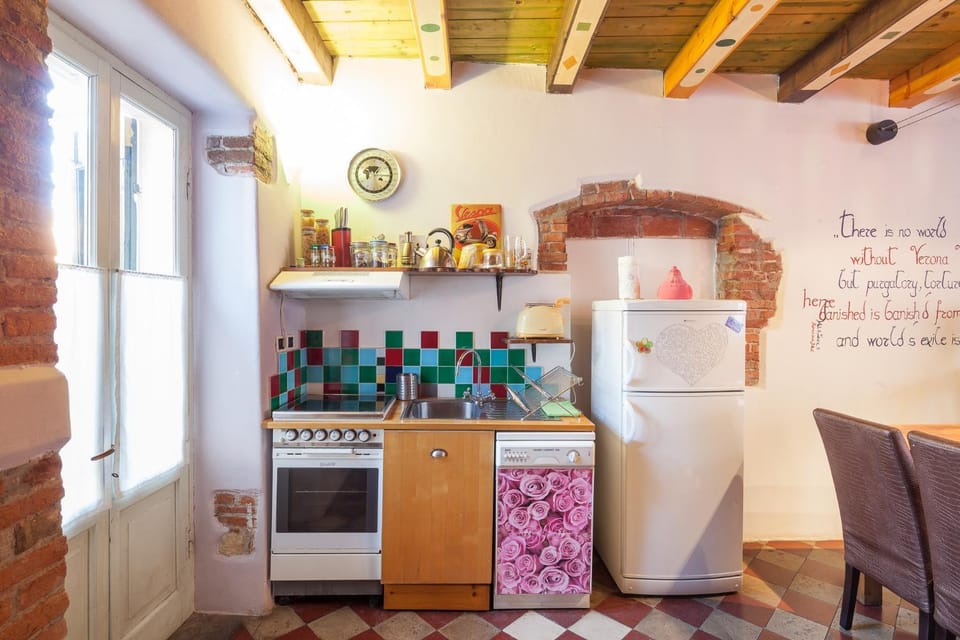 Kitchen or kitchenette, Decorative detail