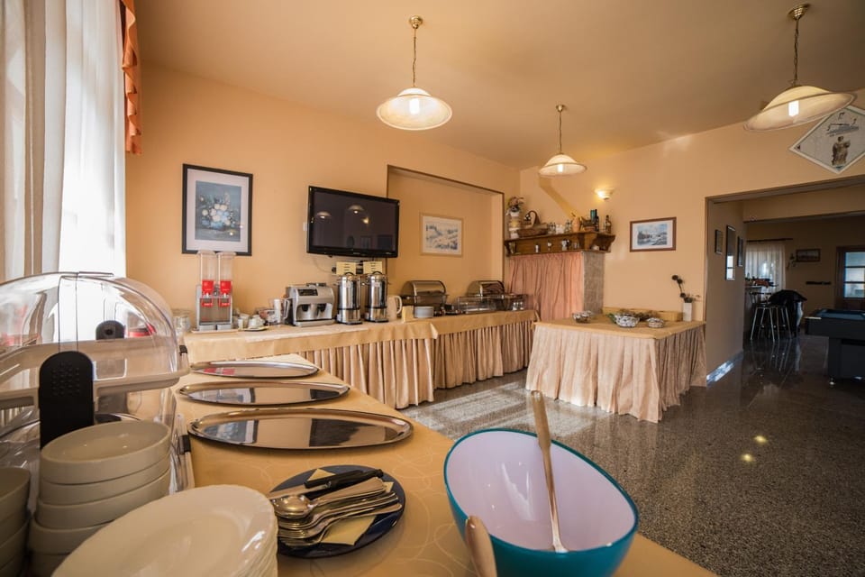 Restaurant/places to eat, Breakfast