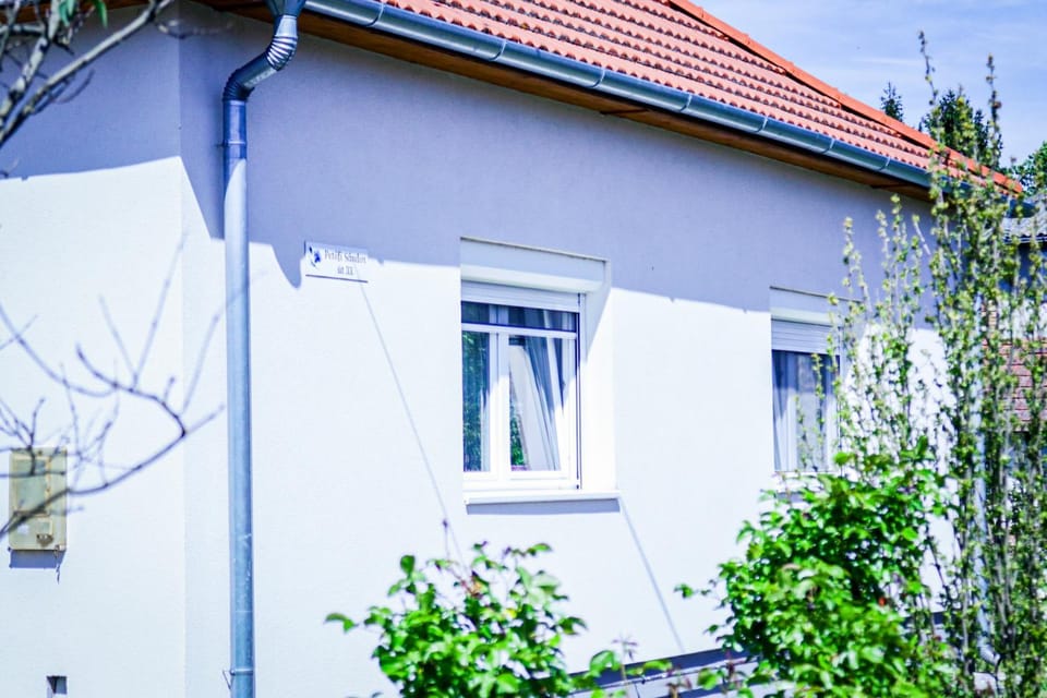 Sárdi Búzavirág Porta Apartment in Hungary