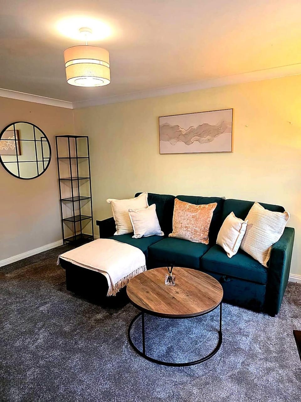 3BR Home Parking Contractors & Families Apartment in Chester