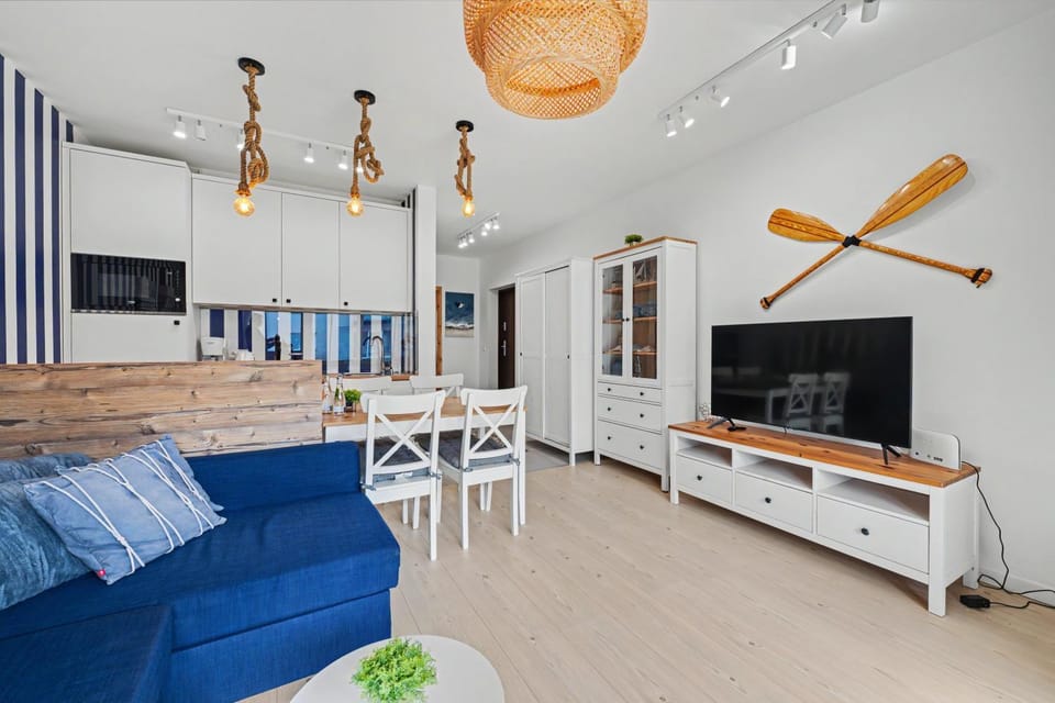 Kitchen or kitchenette, Living room, Seating area
