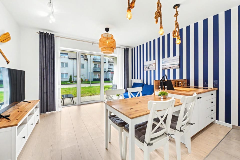 Balcony/Terrace, Living room, Seating area, Dining area