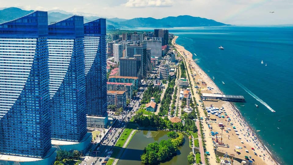 Property building, Nearby landmark, Bird's eye view, City view, Mountain view, Sea view