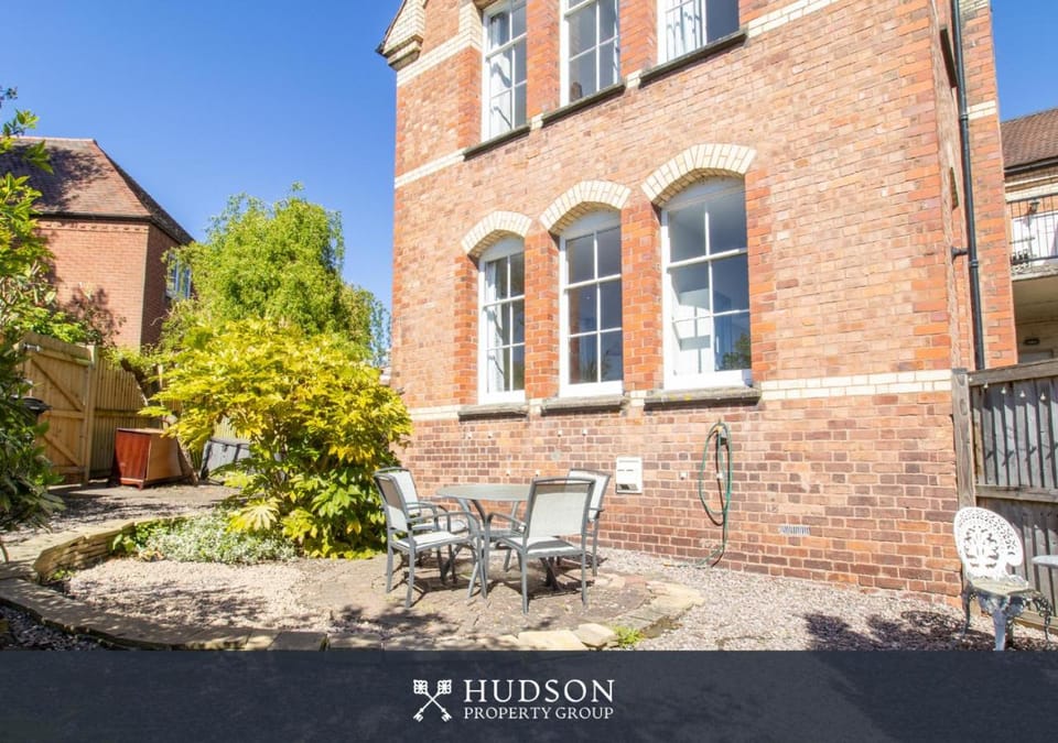 Property building, Garden, Garden