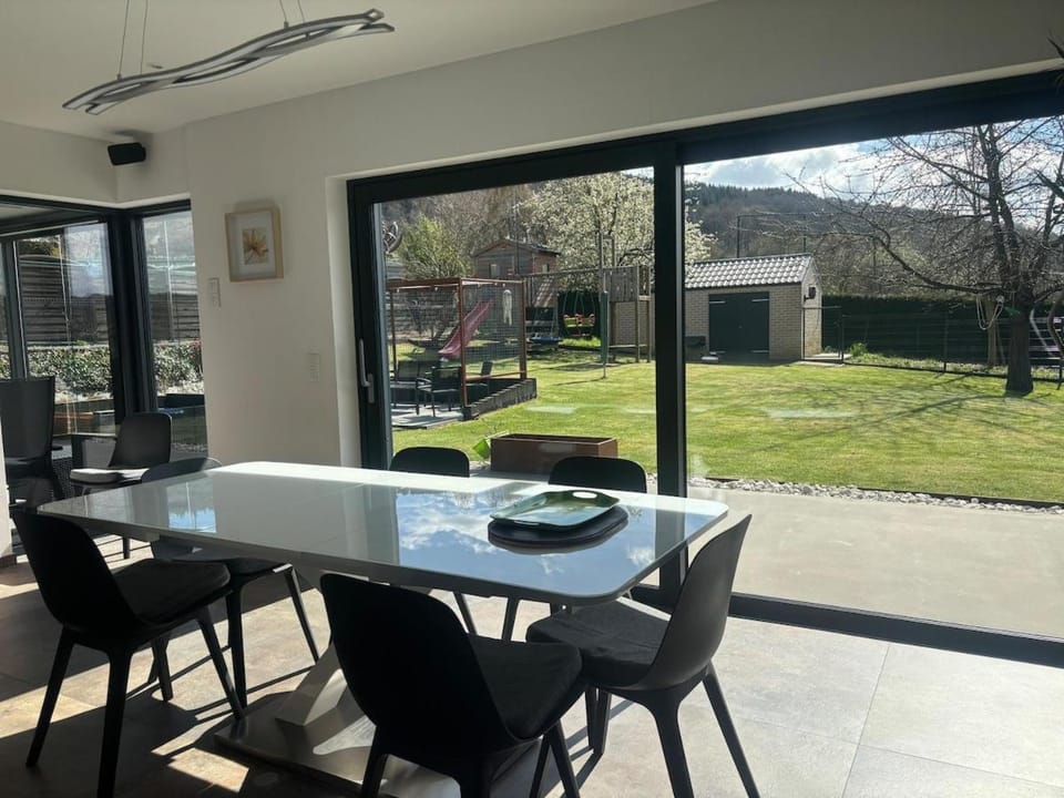 Maison du bonheur - 3 chambres avec jardin Villa in Belgium