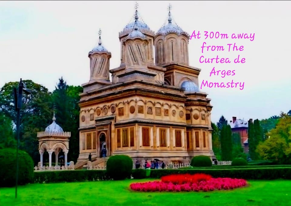 Apartament 3 camere Curtea de Arges Apartment in Romania