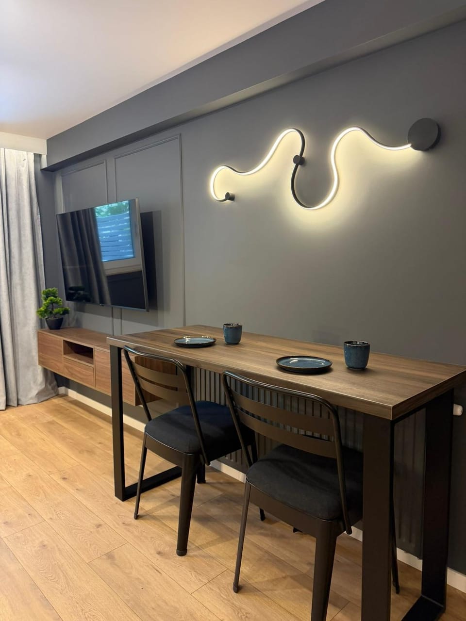 TV and multimedia, Living room, Dining area