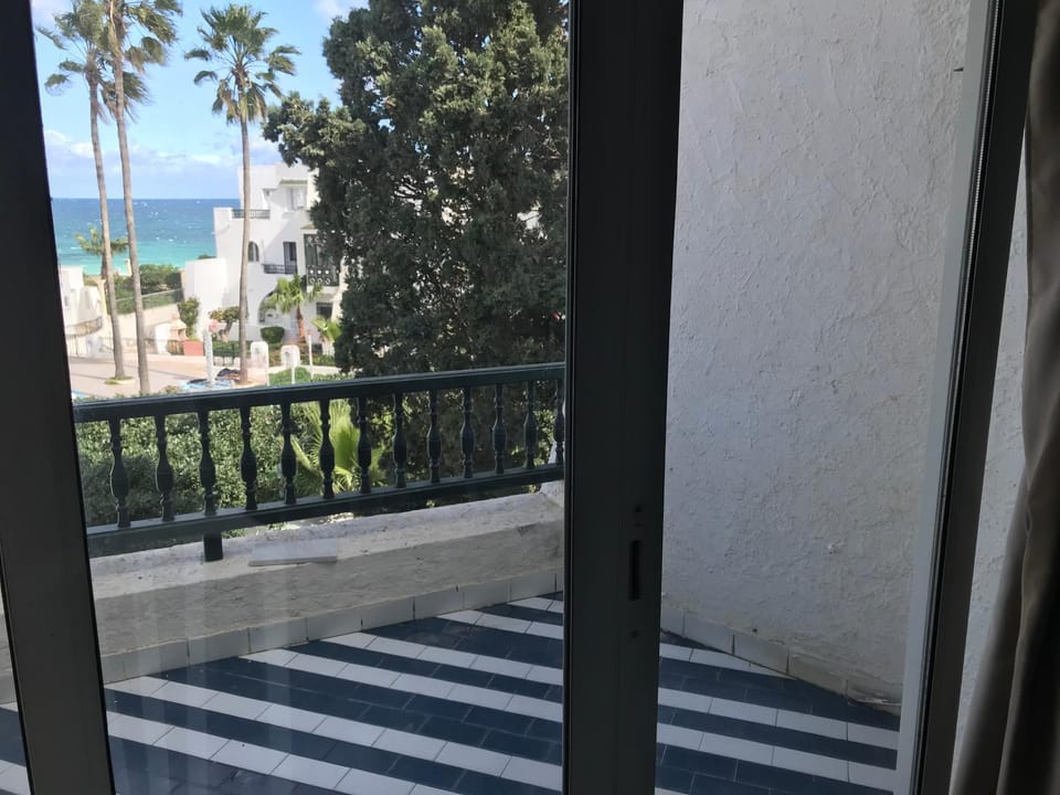 Appt séjour plus 2 chambres Apartment in Sousse Governorate, Tunisia