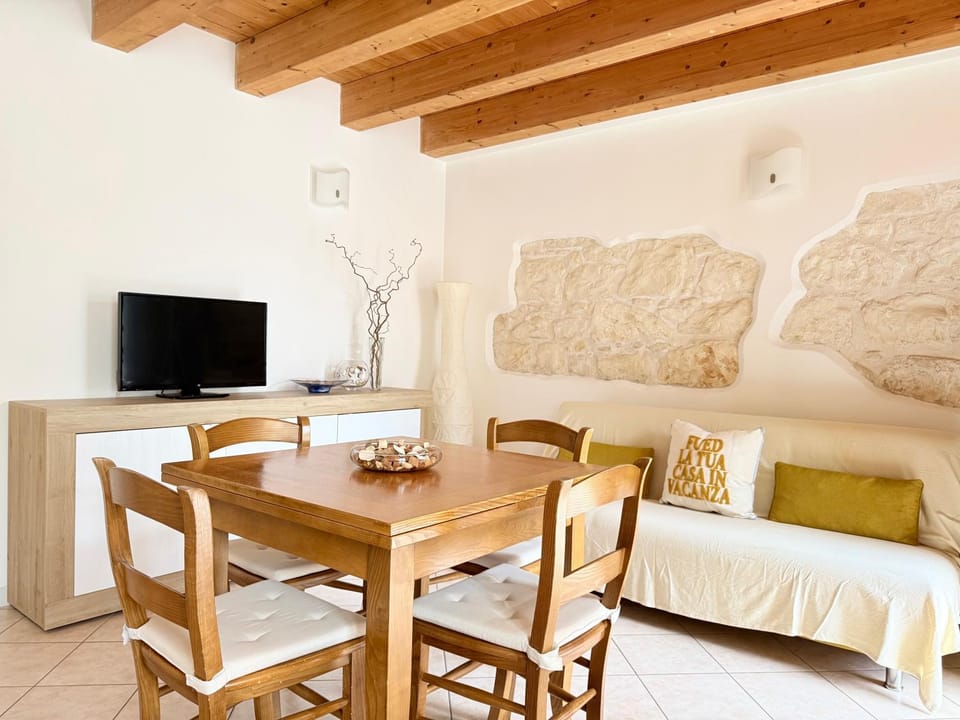 S170 - Sirolo, delizioso trilocale con corte Apartment in Sirolo