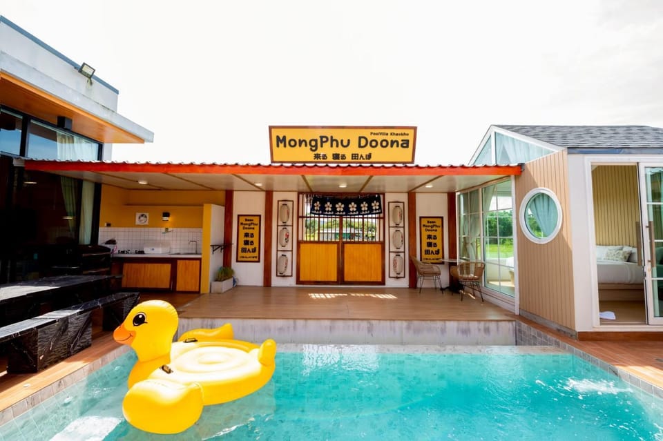 Property building, Pool view, Swimming pool