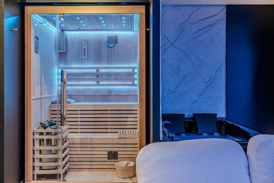 Hot Tub, Sauna, Spa and wellness centre/facilities