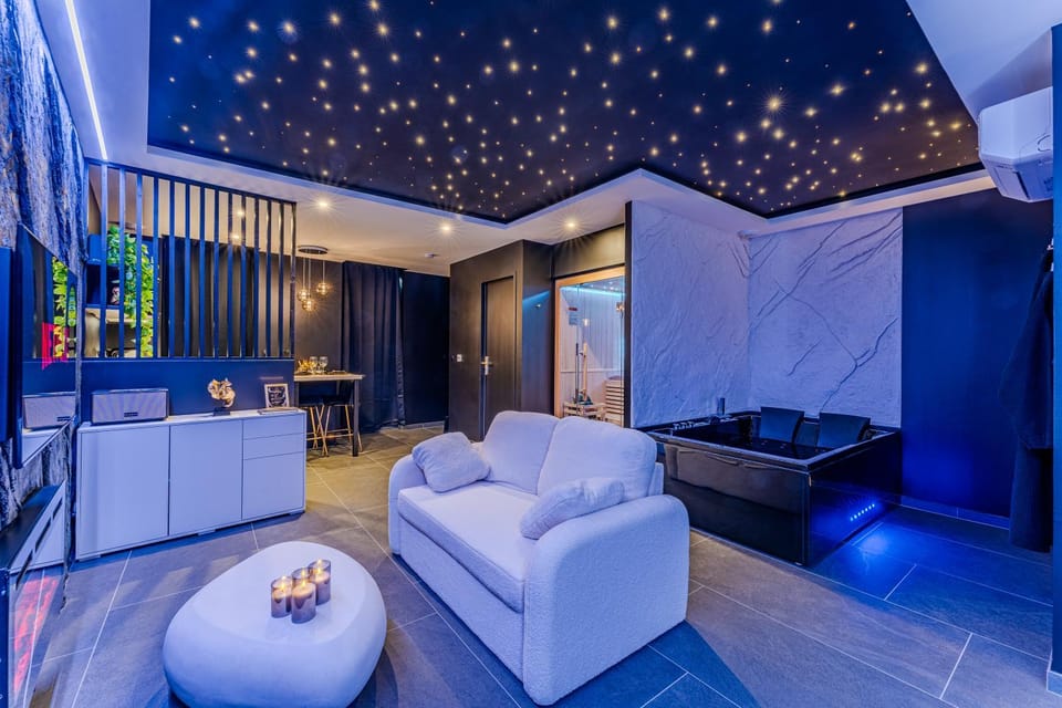 Hot Tub, Sauna, TV and multimedia, Living room, kitchen
