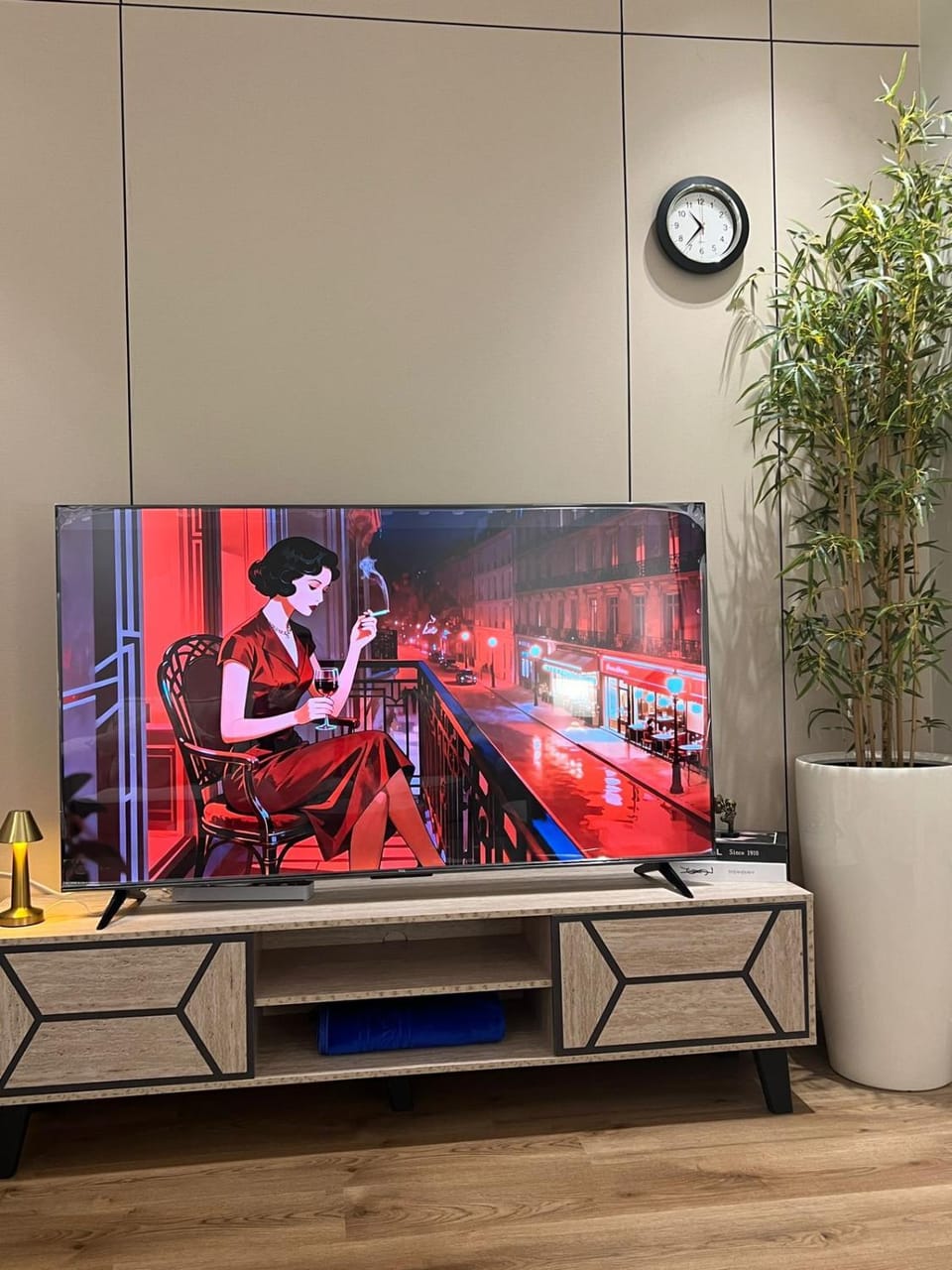 TV and multimedia, Evening entertainment, Entertainment