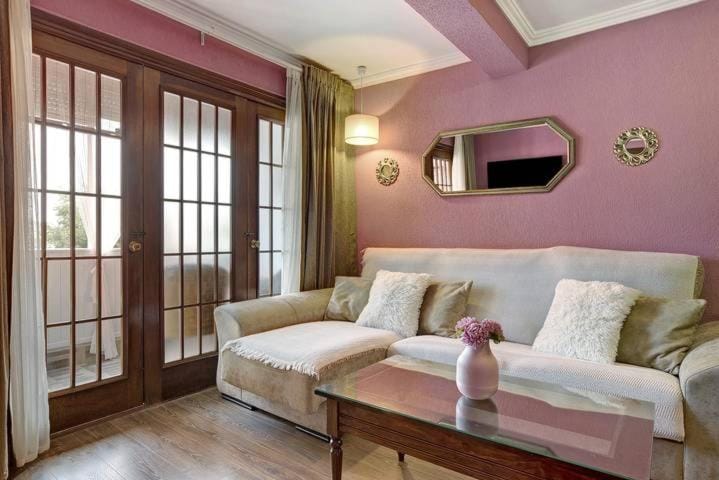 Lounge or bar