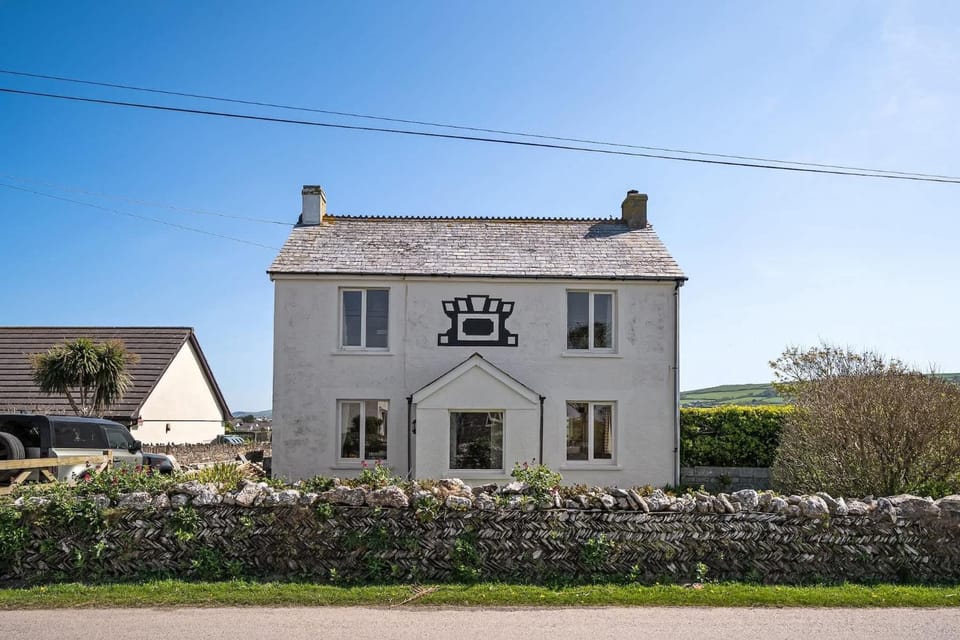 Spacious Home Private Parking & Garden Tintagel House in Tintagel